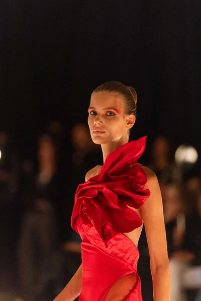 Look 29